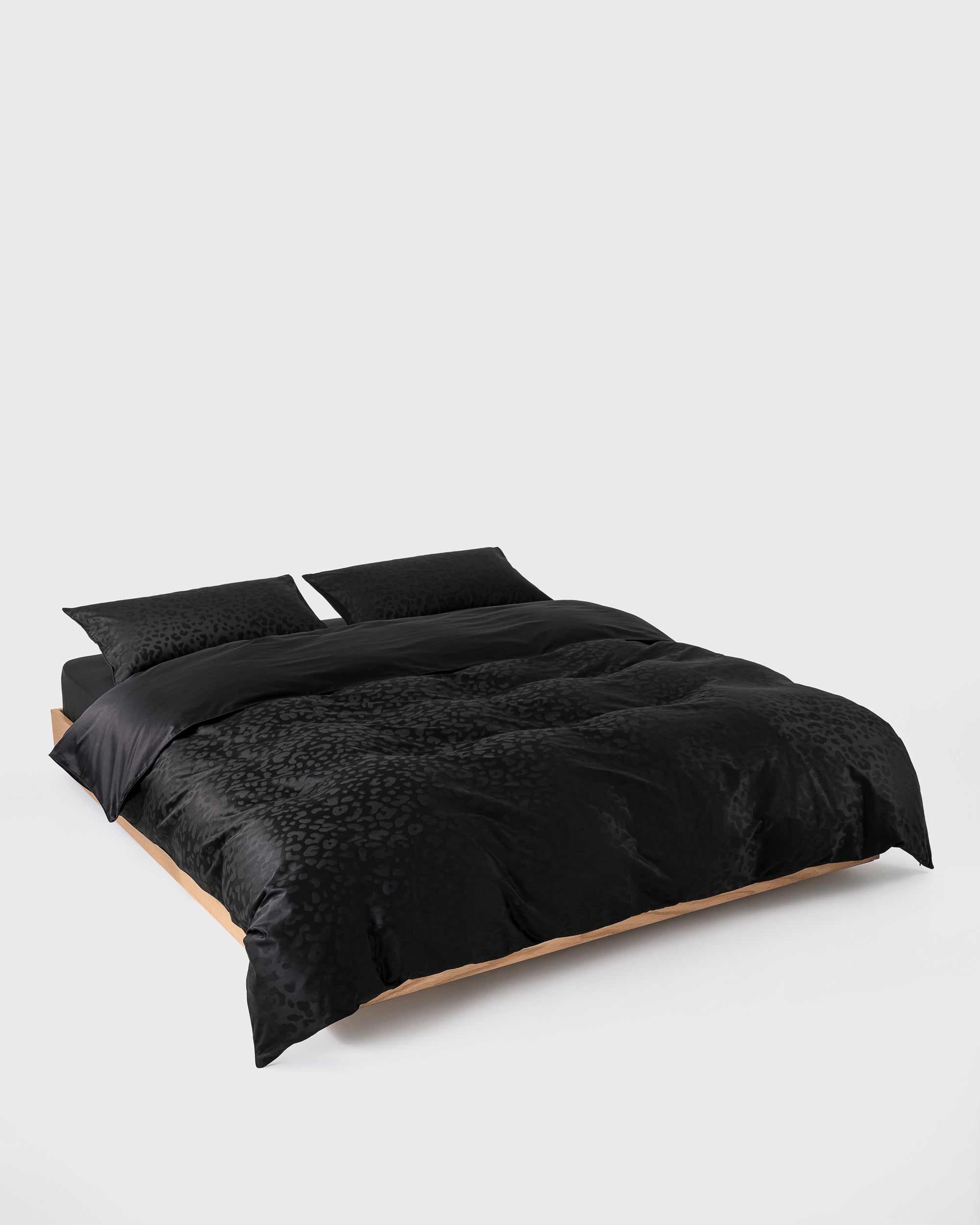 Ember - Jacquard Black Duvet Cover