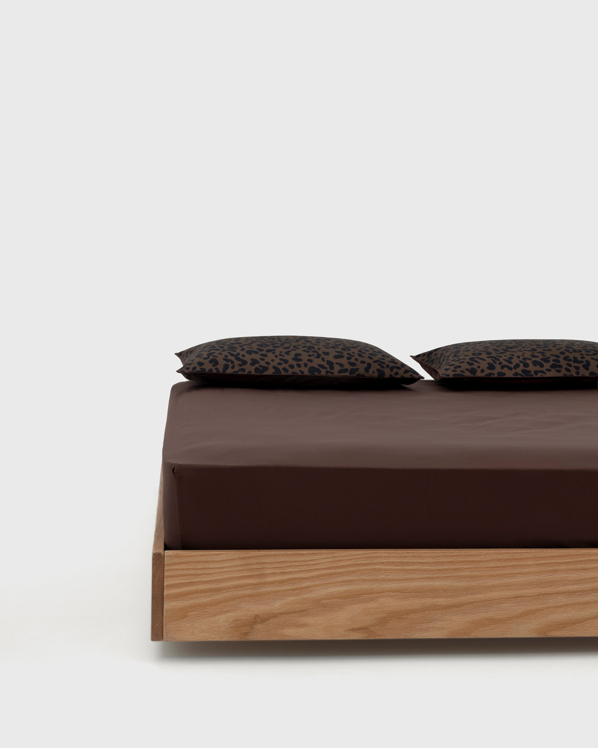 Ember - Black & Dark Brown Fitted Sheet