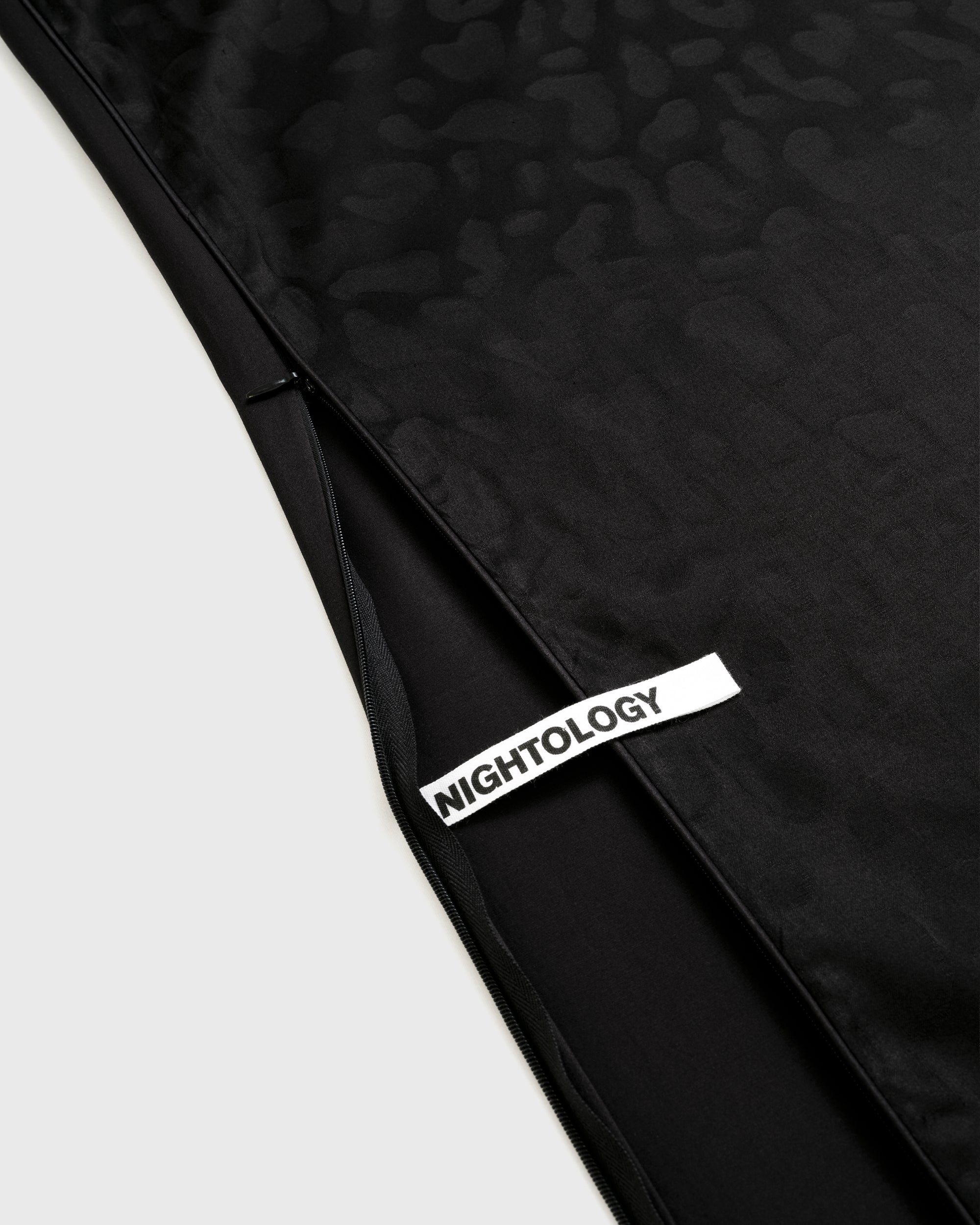 Ember - Jacquard Black Duvet Cover